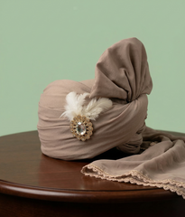 Taupe Feather Brooch Kulla