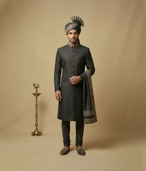 Black and Gold Embroidered Turban