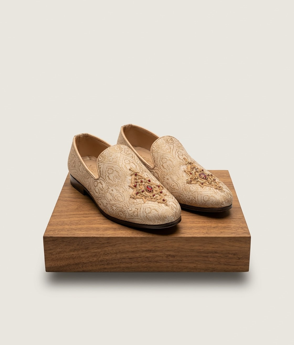 Offwhite Embroidered Dulha Boots with Floral Tilla Work