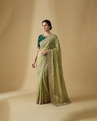 Contrast Saree